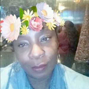 Meet your Posher, Lashae